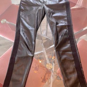 Pleather yoga pants size 31 black EUC